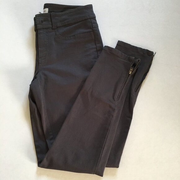 CK gray soft jeans - Picture 1 of 9